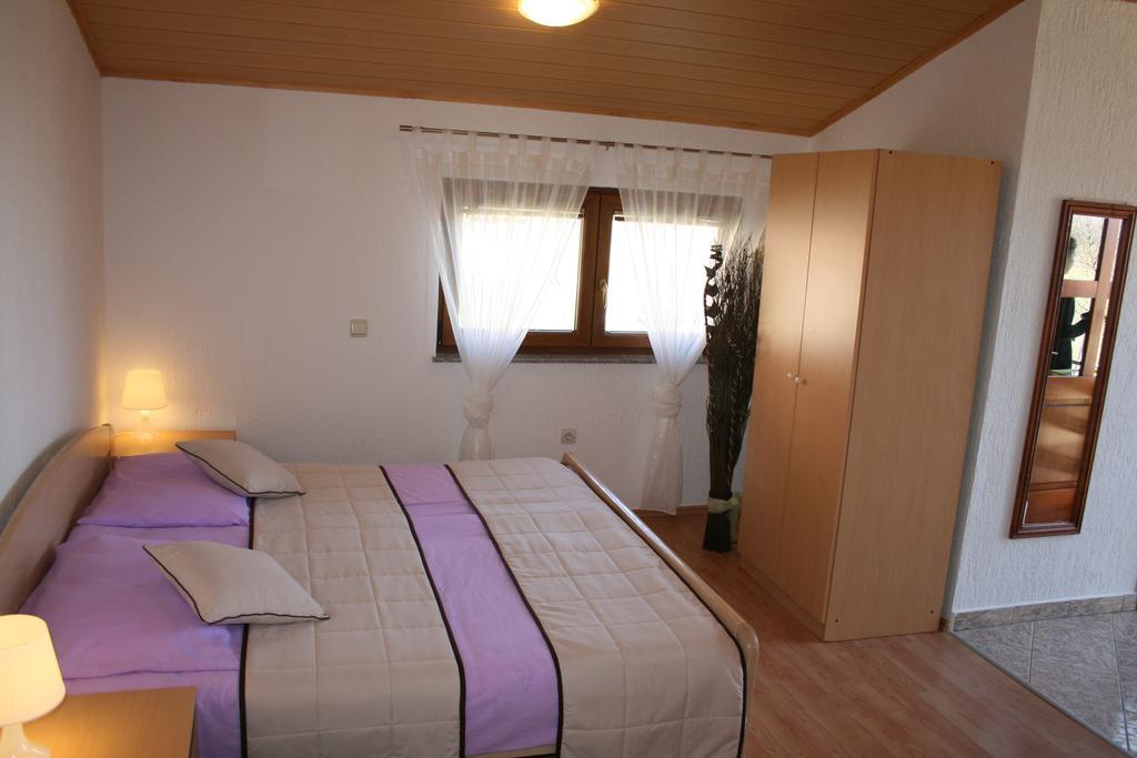 Guesthouse Hodak Seliste Dreznicko Room photo