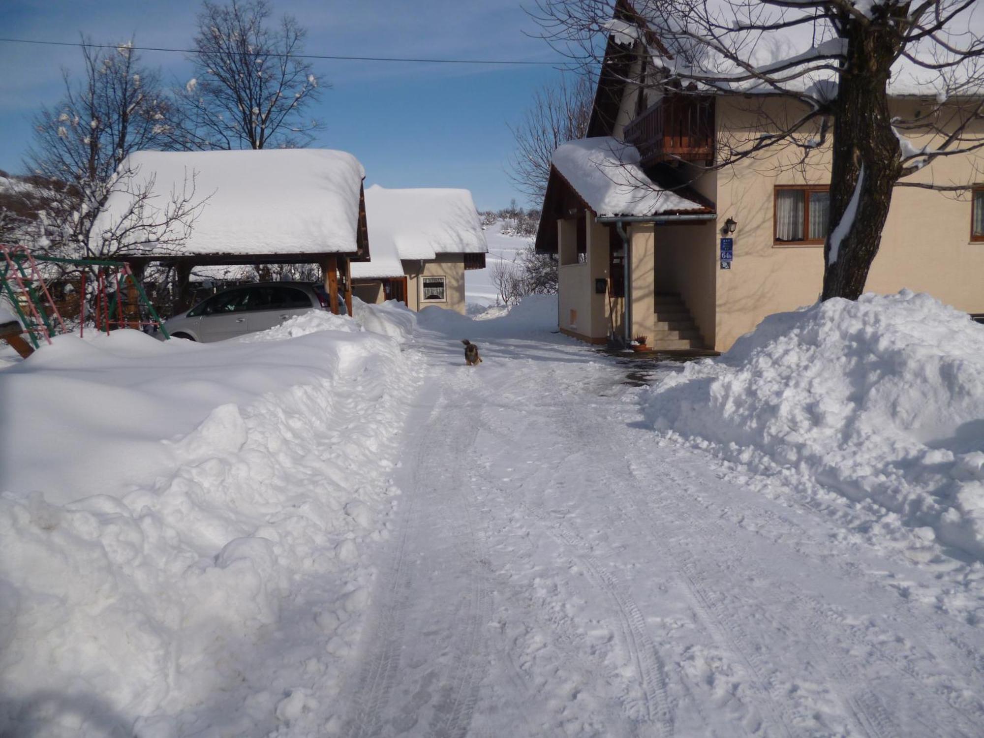 Guesthouse Hodak Seliste Dreznicko Exterior photo